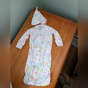 Magnetic Me - Gown & Hat - NB - 3m
